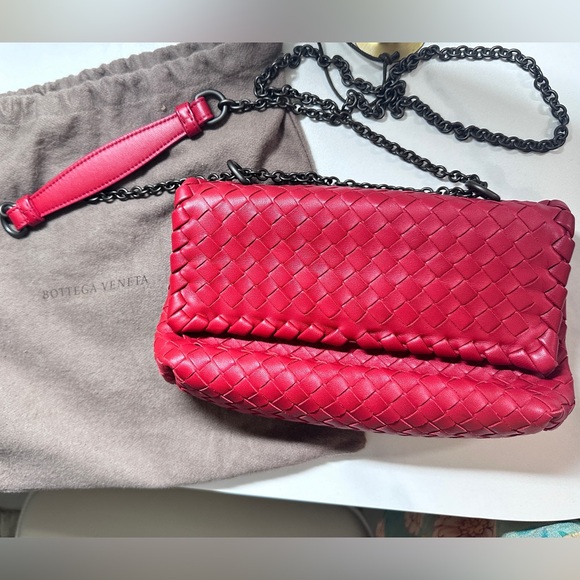 Bottega Veneta red Leather Chain Shoulder Bag with Mirror - Picture 1 of 8